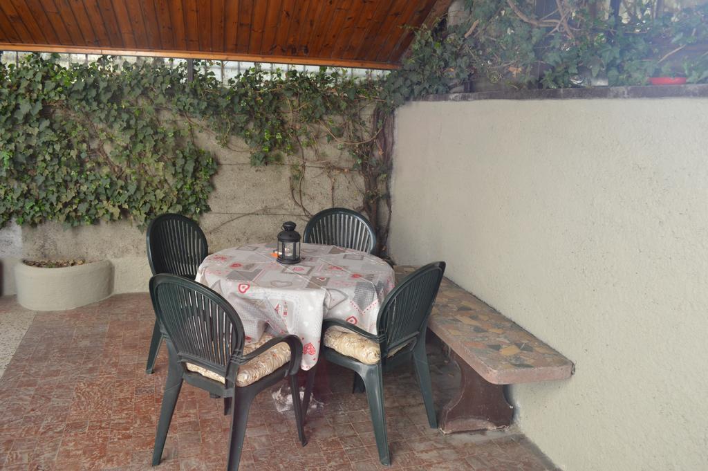 Betty'S House Apartman Mandello del Lario Kültér fotó
